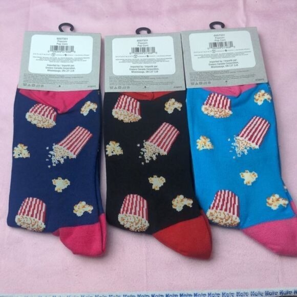 Izzy & Oliver 3 pairs Popcorn socks in Blue and Black One Size - Picture 3 of 5